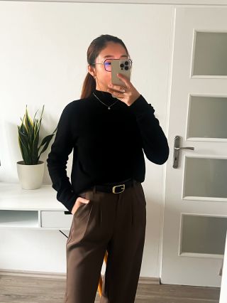 Alespoň jeden merino svetřík zkuste vlastnit a zamilujete si ho, najdete u mě s shopu za velmi dostupné ceny 😎 🤩...